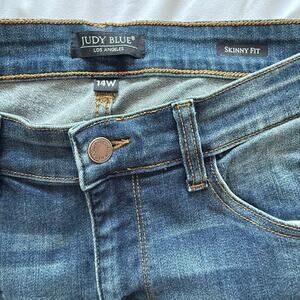 Judy Blue Relaxed Fit Distressed Stretch Jeans Sz 14W